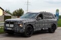 【初撮影】 BMWの旗艦SUV「X7」が2代目へと進化。BEV仕様「iX7」も追加し価格は2000万円オーバーに