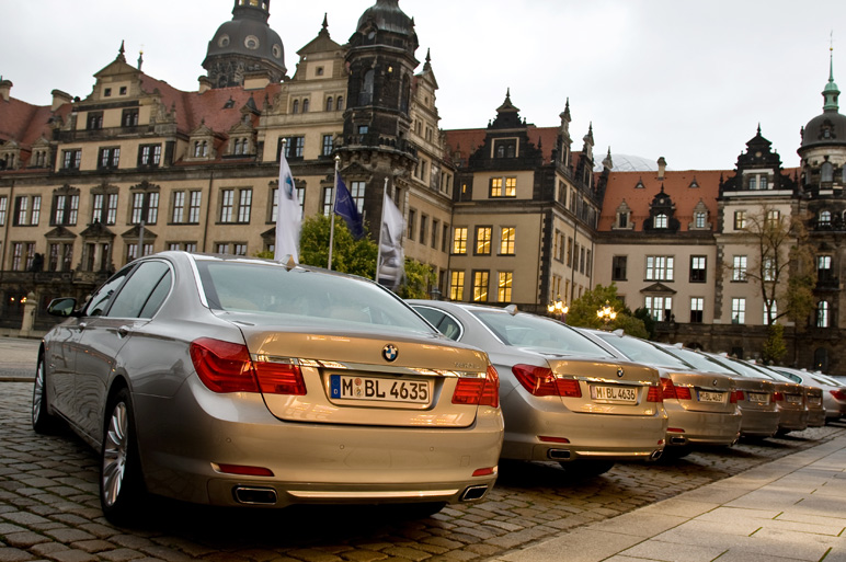 BMW・次期7シリーズに試乗。時代の先へ先へ