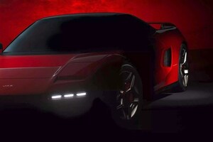 ピニンファリーナと伊レーシングコンストラクターが名車「初代NSX」を現代にリメイク！ リトラクタブルヘッドライトも再現した注目モデルを公開