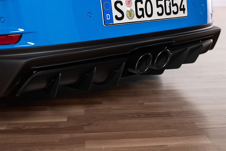 新型911 GT3を一足先に取材。スワンネック形状のウイングを採用した理由とは？