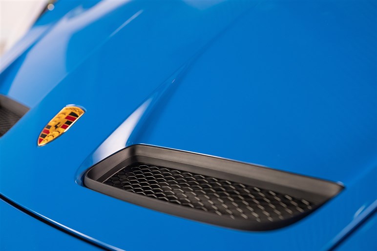新型911 GT3を一足先に取材。スワンネック形状のウイングを採用した理由とは？