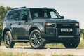 トヨタ・ランドクルーザー 250（1）　レトロなボディ　モダンな内装　オーラ生む屈強ハードを略説