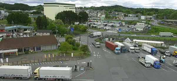 名阪国道の「巨大道の駅」変貌へ 今は残念な状況 奈良“針テラス”南欧風の建物はどうなる？
