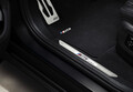 BMWとKITHがタッグを組んで製作した特別仕様車「XM by KITH」が限定1台で日本発売