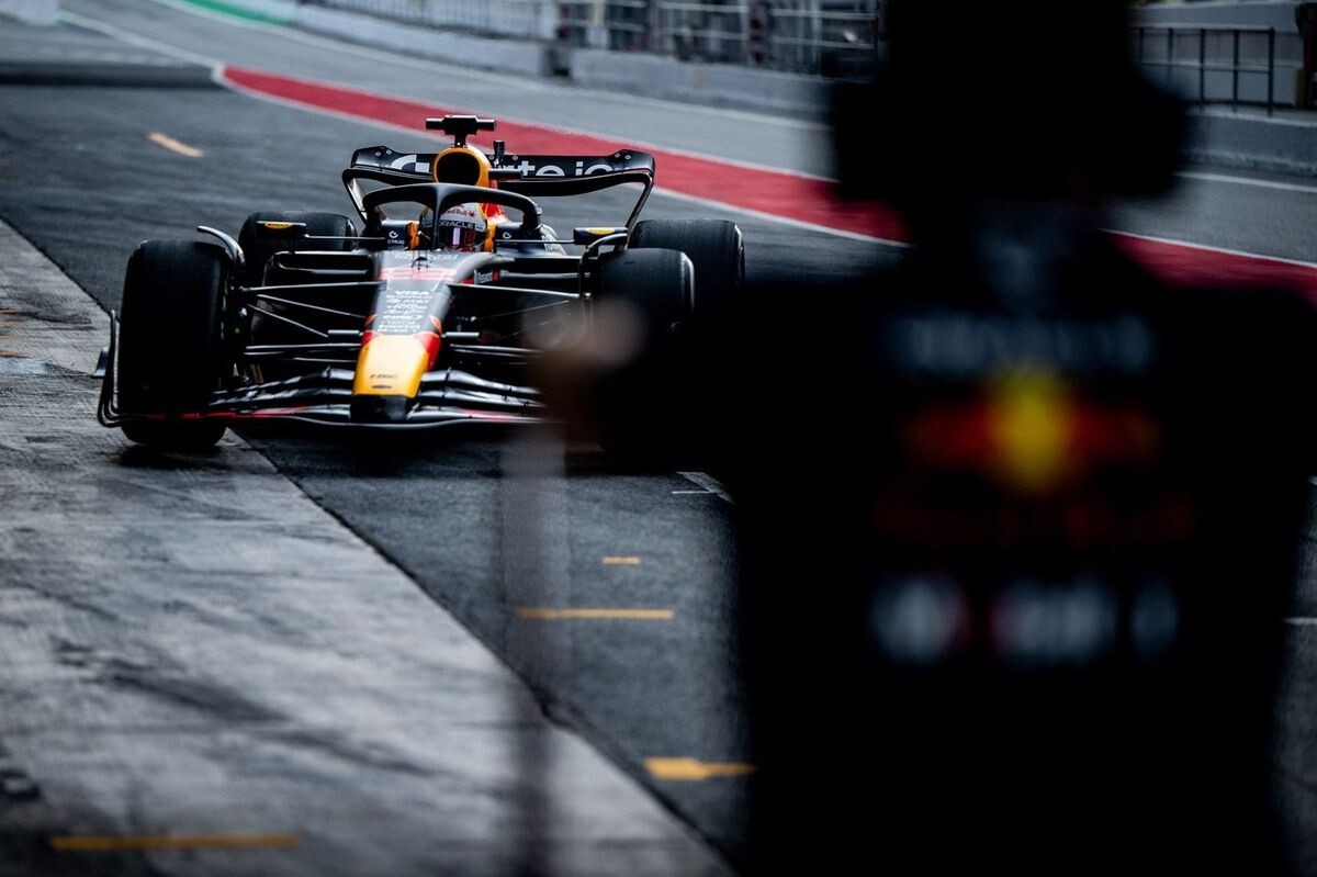 角田裕毅もミュールカーで150周走行。ピレリ、2026年用F1タイヤテストをバルセロナで実施