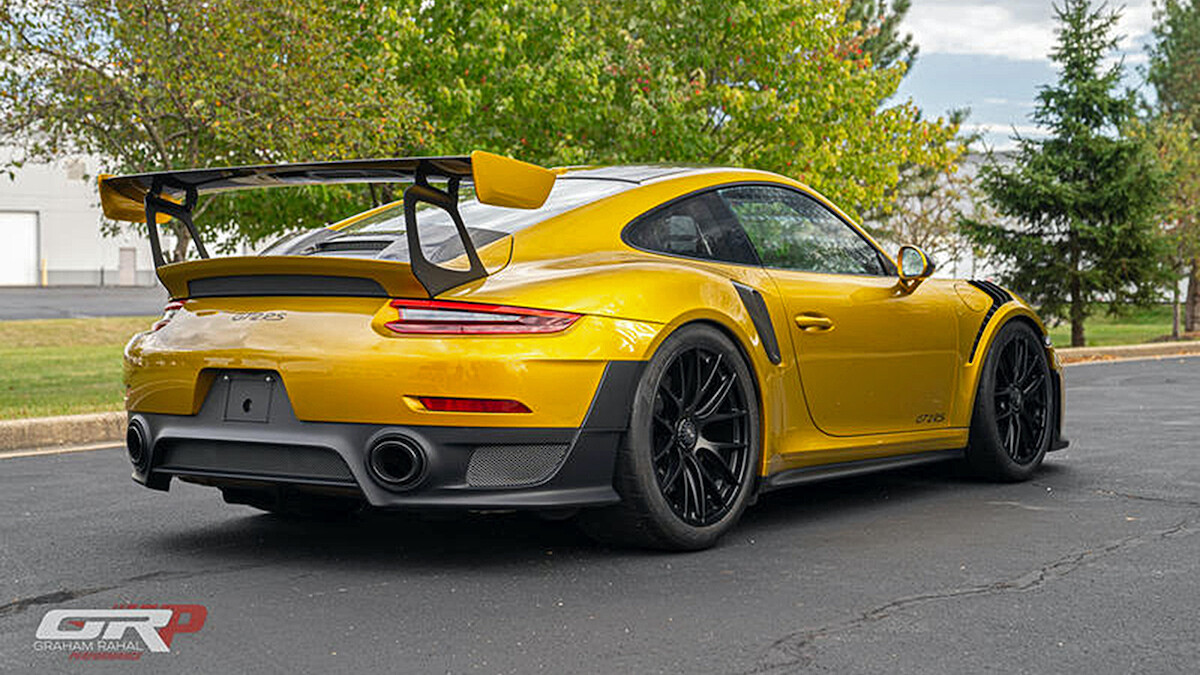 【この911 GT2 RSなんぼ？】1,280万円の塗装がほどこされたワンオフの「ポルシェ911 GT2 RS（991）」