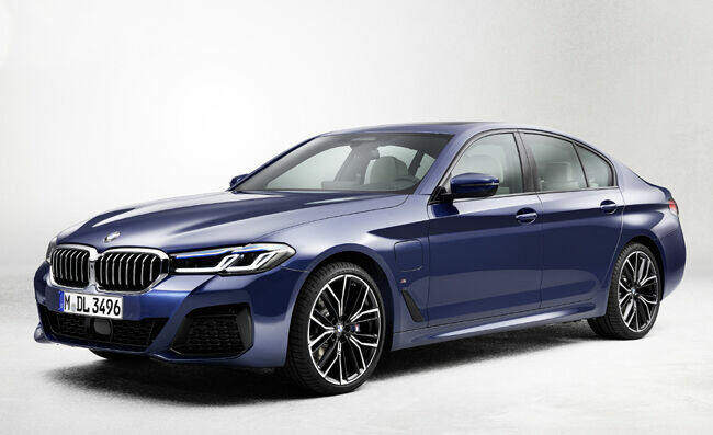 BMW5シリーズがマイナーチェンジ。ハンズオフ機能付き渋滞運転支援機能を全モデルに標準装備化