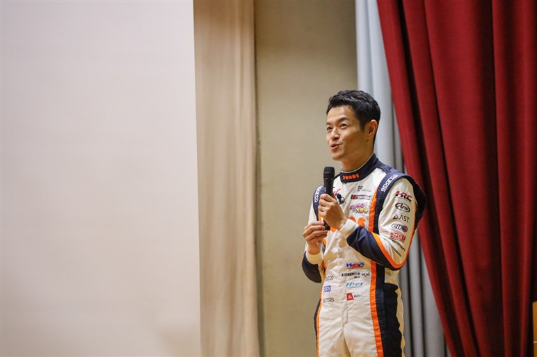 大怪我を乗り越え再び輝きを取り戻した元王者。山本尚貴と母校・作新学院との大切な絆