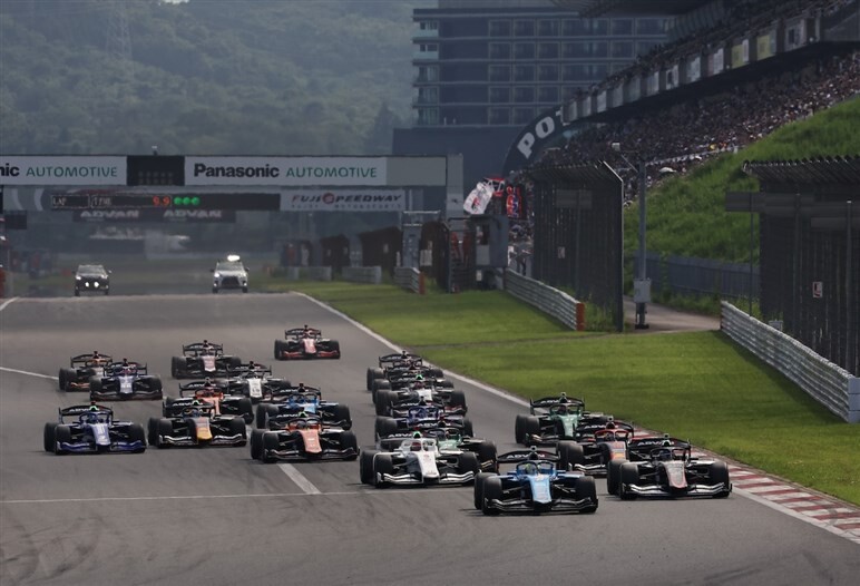 大怪我を乗り越え再び輝きを取り戻した元王者。山本尚貴と母校・作新学院との大切な絆