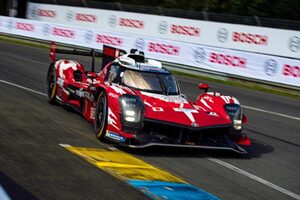 「ル・マンのランドクルーザーをどう作るか」と可夢偉。“縁石走り”がトヨタに勝機をもたらす？【決勝直前プレビュー】