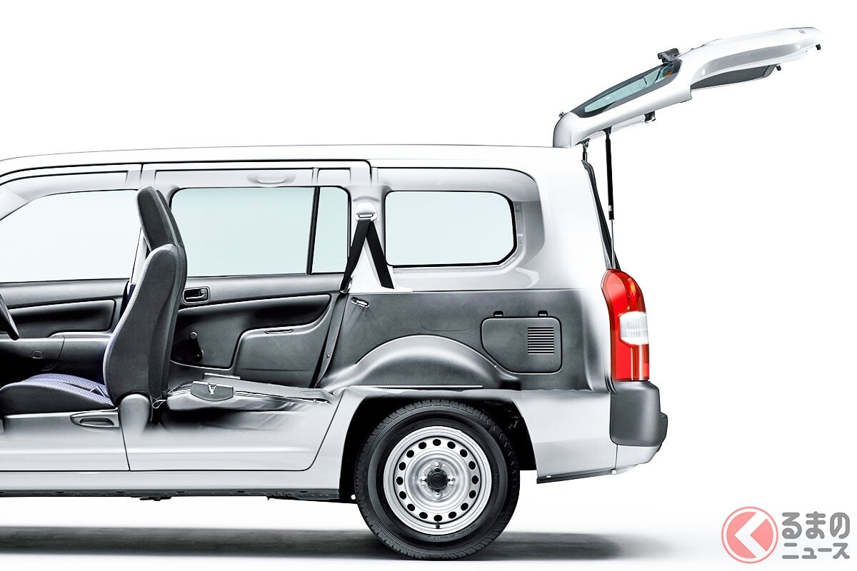 新車192万円！ トヨタ「“新”プロボックス」発表！ 新たな「商用ライトバンの“大定番”」は初のACC搭載＆内装一新で「大進化」！ 24年目の“一部改良モデル” 何が変わった？