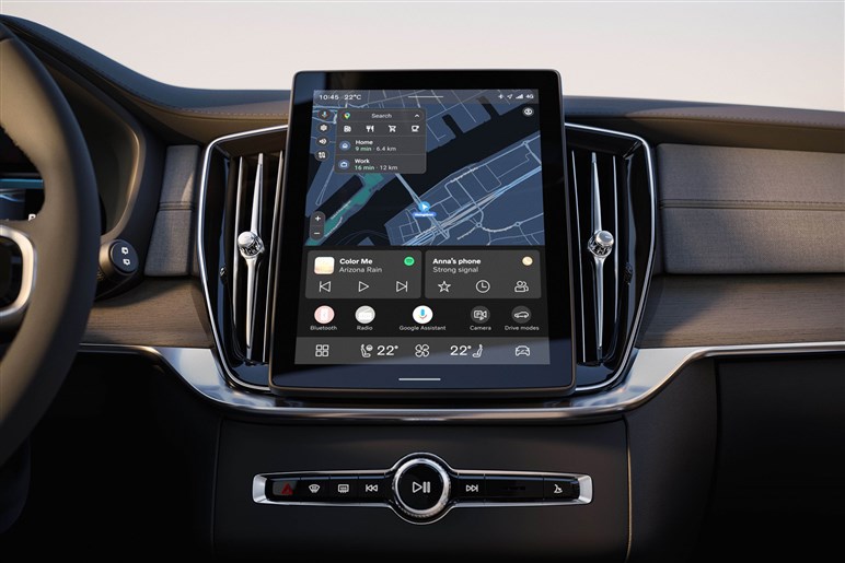 【ボルボが路線変更】で最上級「XC90」が最新版に。EVの「EX90」が不安ならコッチでしょ