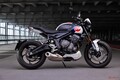 「Trident Triple Tribute」は究極のミドルウェイトロードスター！「Trident 660」の特別仕様車でシフトアシストが標準！　　