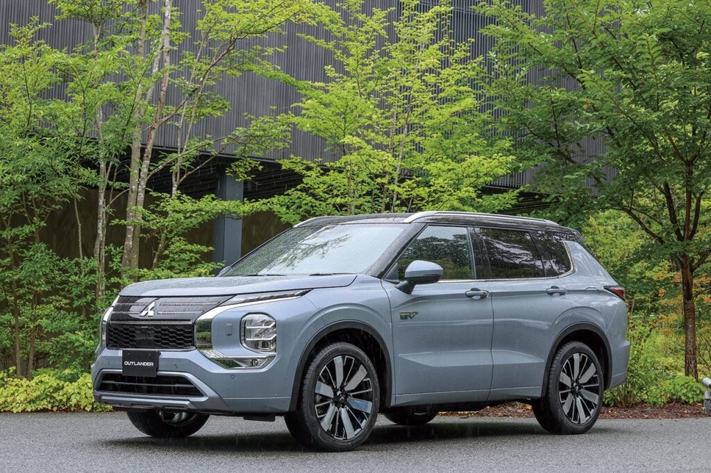 2025【秋】最新購入情報『三菱・アウトランダー』