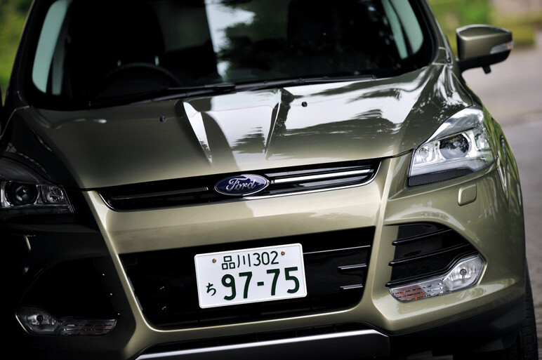 新型クーガ、日本初採用の1.6L エコブースト