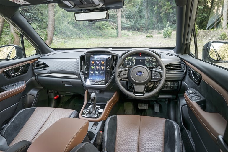 【約3割は初スバル】なぜ他社ユーザーが新型「フォレスター」を選ぶのか？ その理由を4つの視点から探る