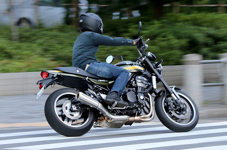 タイガーカラーのZ900RSに試乗。大型2輪販売トップの「男カワサキ」は