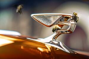 ベントレーが12万匹のミツバチを飼育？「ニュー・フライング・ビー」プロジェクト発足