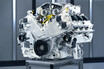 アストンマーティンが「ヴァルハラ」に搭載する新しいV6エンジンを公開！