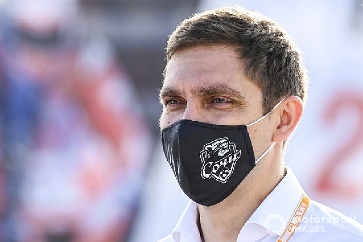 ヴィタリー・ペトロフ、父の悲劇的な死に伴いF1ポルトガルGPのスチュワードを急遽辞任。決勝は代役を起用