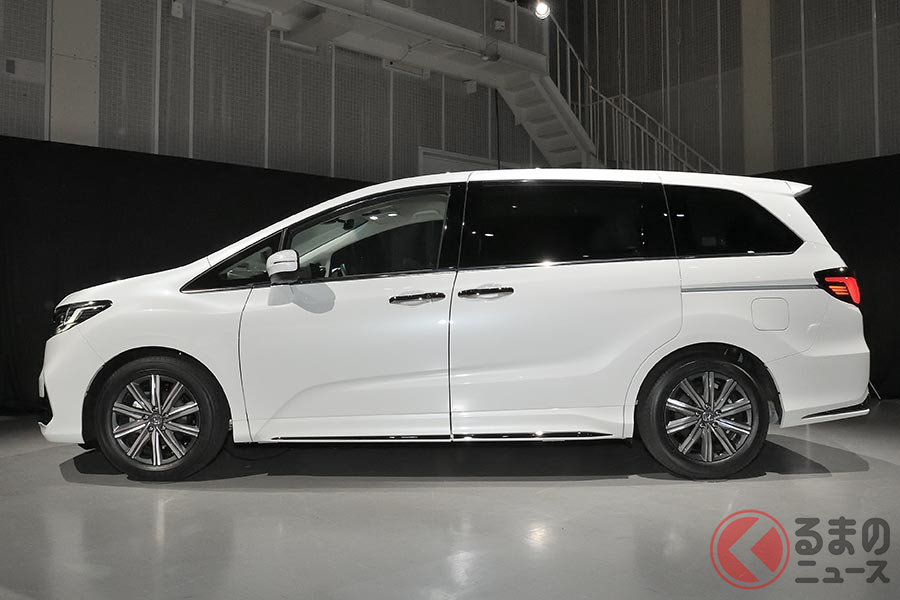 ホンダのミニバンは迫力顔 オデッセイとステップワゴンの違いはどこに くるまのニュース 自動車情報サイト 新車 中古車 Carview