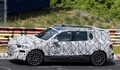 【中身は全面刷新】メルセデスベンツの人気SUV「GLB」新型は“カクカクボディ”維持で年内登場か