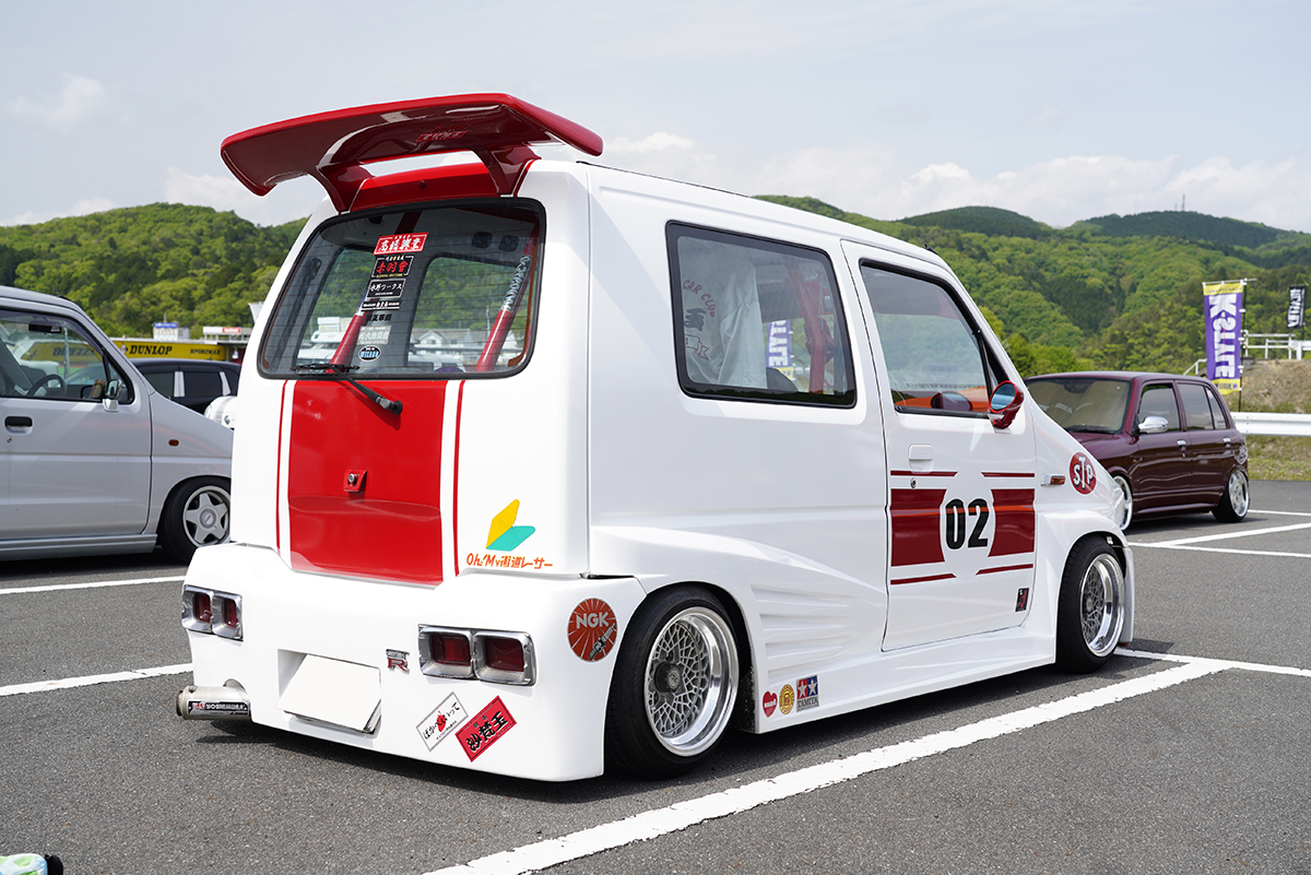 もはや原型不明 ハコスカ風街道レーサーに変身したワゴンｒに目が点 King Of K Car Meeting Auto Messe Web 自動車情報サイト 新車 中古車 Carview