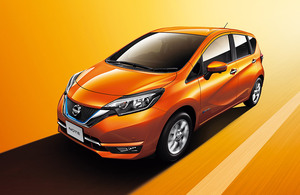 【日産 ノート e-POWER（先代）】100万円台前半から探せる万能の電動化モデル