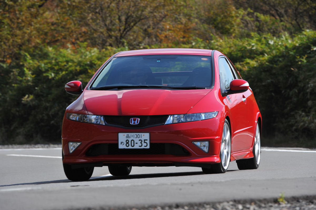 タイプｒを名乗るが 異端児 英国生まれのシビックタイプｒユーロのひと味違う走り Auto Messe Web 自動車情報サイト 新車 中古車 Carview