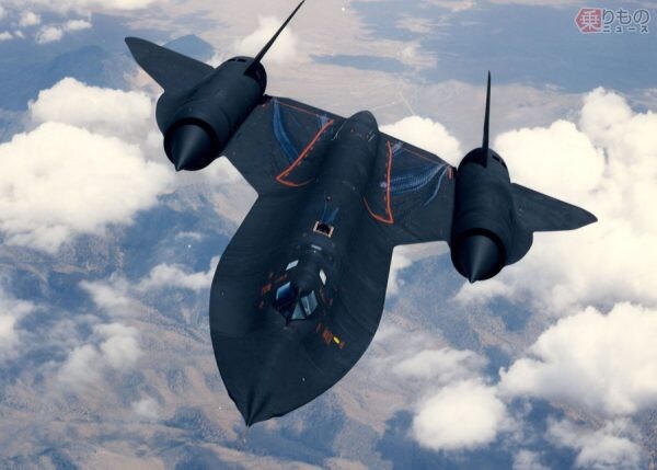 「世界最速の航空機」には“そっくりすぎる弟機”がいた！ こちらも爆速…でもなぜ開発？