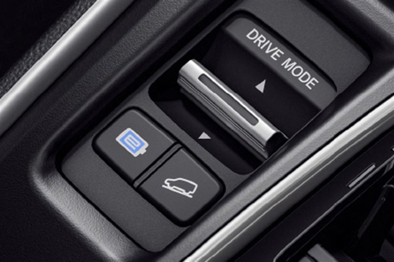 ほぼノーマルのまま激坂へ！ 水素仕様ホンダCR-V、パイクスピーク・ヒルクライム参戦