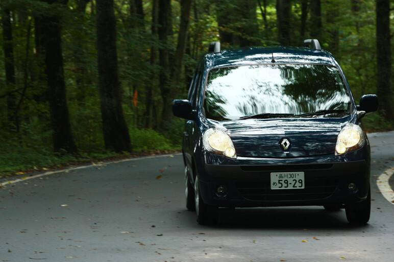 新型カングーに隠されたルノーマジックとは？