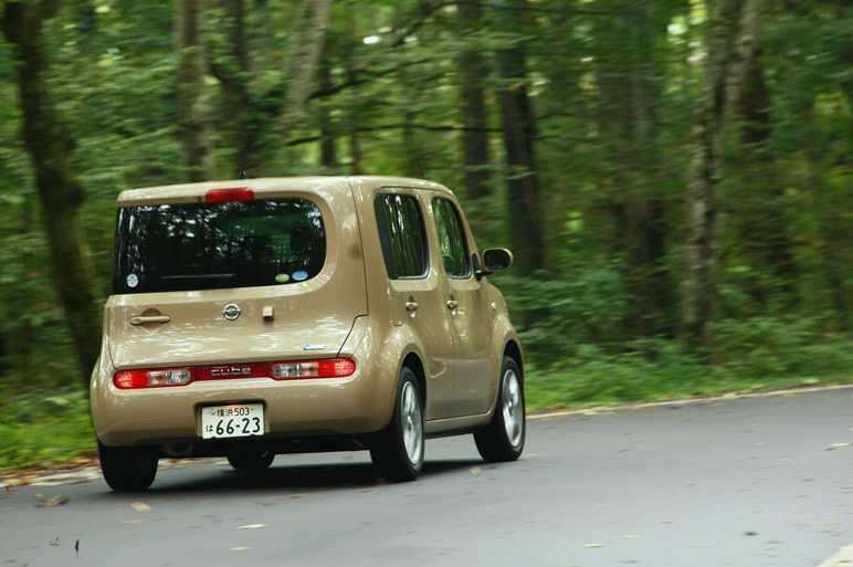 新型カングーに隠されたルノーマジックとは？