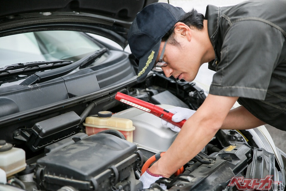 クルマの寿命は“暑気払い”で決まる！ 夏バテパーツを緊急点検せよ!!