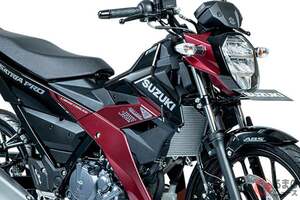 スズキ「“新”アンダーボーン」モデル発表！ スポーツバイクとスクーターをかけ合わせた超個性的な新型車「サトリア」をインドネシアへ導入 キーレスやナビの利用も可能に