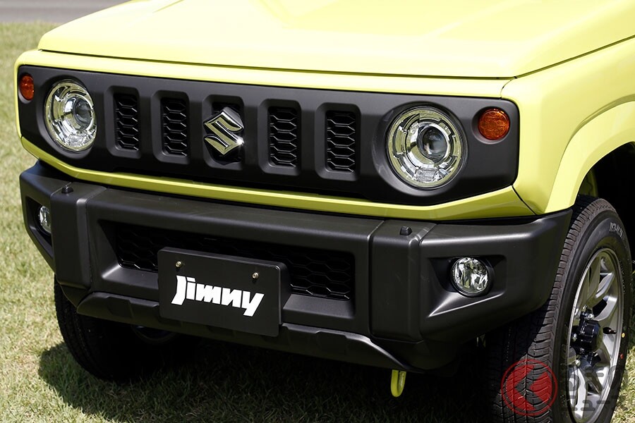 ジムニー女子が急増中!? 「ゴツくて可愛い」ジムニーが若い女性にモテる理由