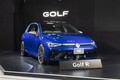 VW新型「ゴルフR」日本初公開…333PSに向上し意外とバーゲンプライス？ 注目の「I.D.BUZZ」は今夏導入