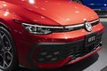 VW新型「ゴルフR」日本初公開…333PSに向上し意外とバーゲンプライス？ 注目の「I.D.BUZZ」は今夏導入
