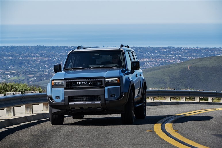 【本当はどうなの？】「ランクル250」購入者の本音。ガソリンとディーゼルの〇×や知っておくべき情報も