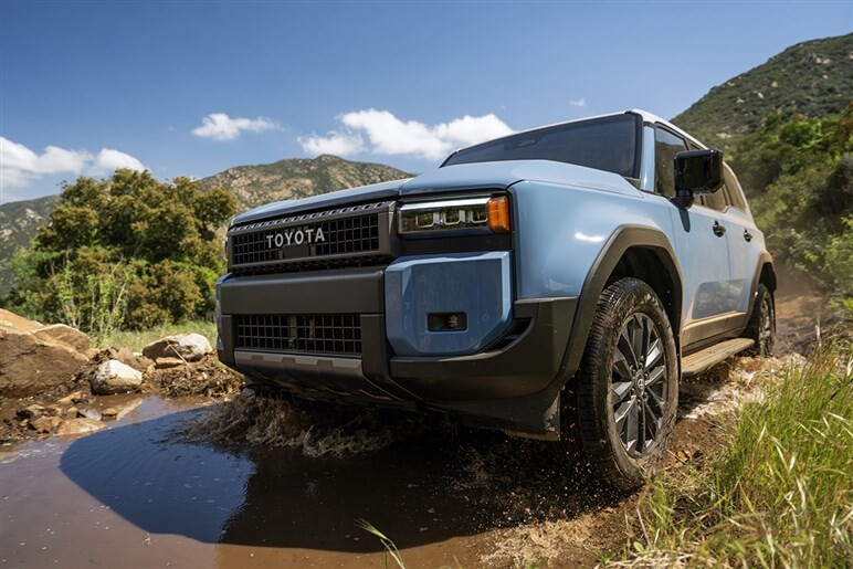 【本当はどうなの？】「ランクル250」購入者の本音。ガソリンとディーゼルの〇×や知っておくべき情報も