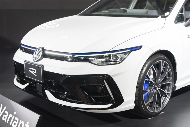 VW新型「ゴルフR」日本初公開…333PSに向上し意外とバーゲン VW新型「ゴルフR」日本初公開…333PSに向上し意外とバーゲン
