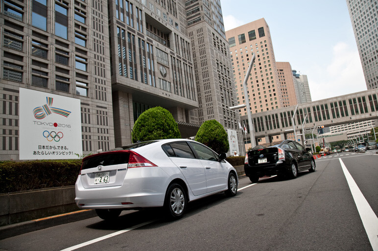 プリウス×インサイト、ほぼ東京マラソン対決