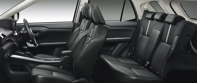 【実際どうなの？】トヨタ「ライズ」購入者の本音。運転しやすくコスパ優秀、満足度は高め…でも快適性は“価格相応”