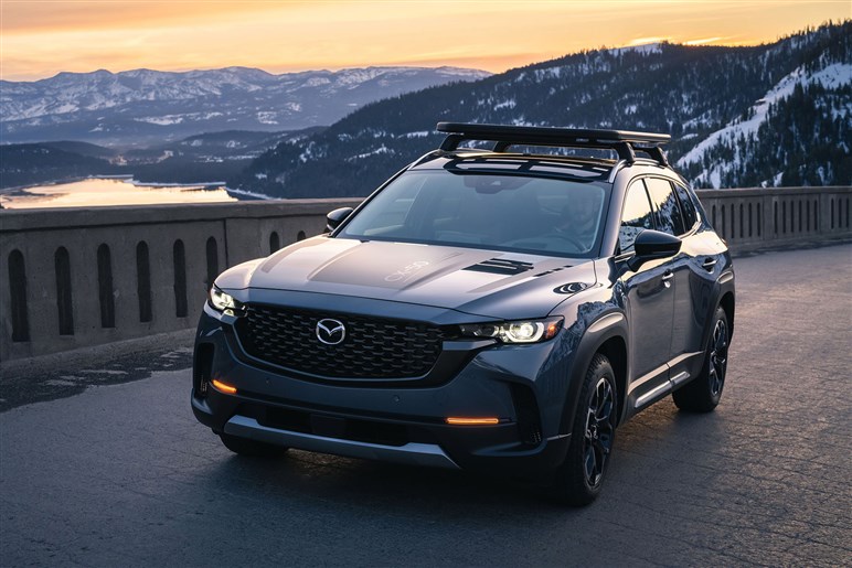 マツダの北米向け「CX-50」がトヨタ製ハイブリッド搭載。日本のマツダ車も期待していいの？