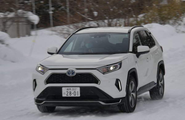 雪道で強いのはどれだ 4wd性能で選ぶトヨタの人気suv ベストカーweb 自動車情報サイト 新車 中古車 Carview