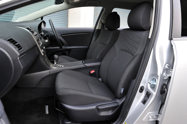 アベンシスワゴン試乗 玄人好みの走り味 Carview 自動車情報サイト 新車 中古車 Carview