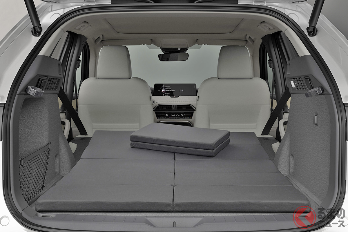 「新型SUVで車中泊可能!?」2022年秋発売予定の新世代SUV「CX-60」には「就寝できる」純正パーツがあった