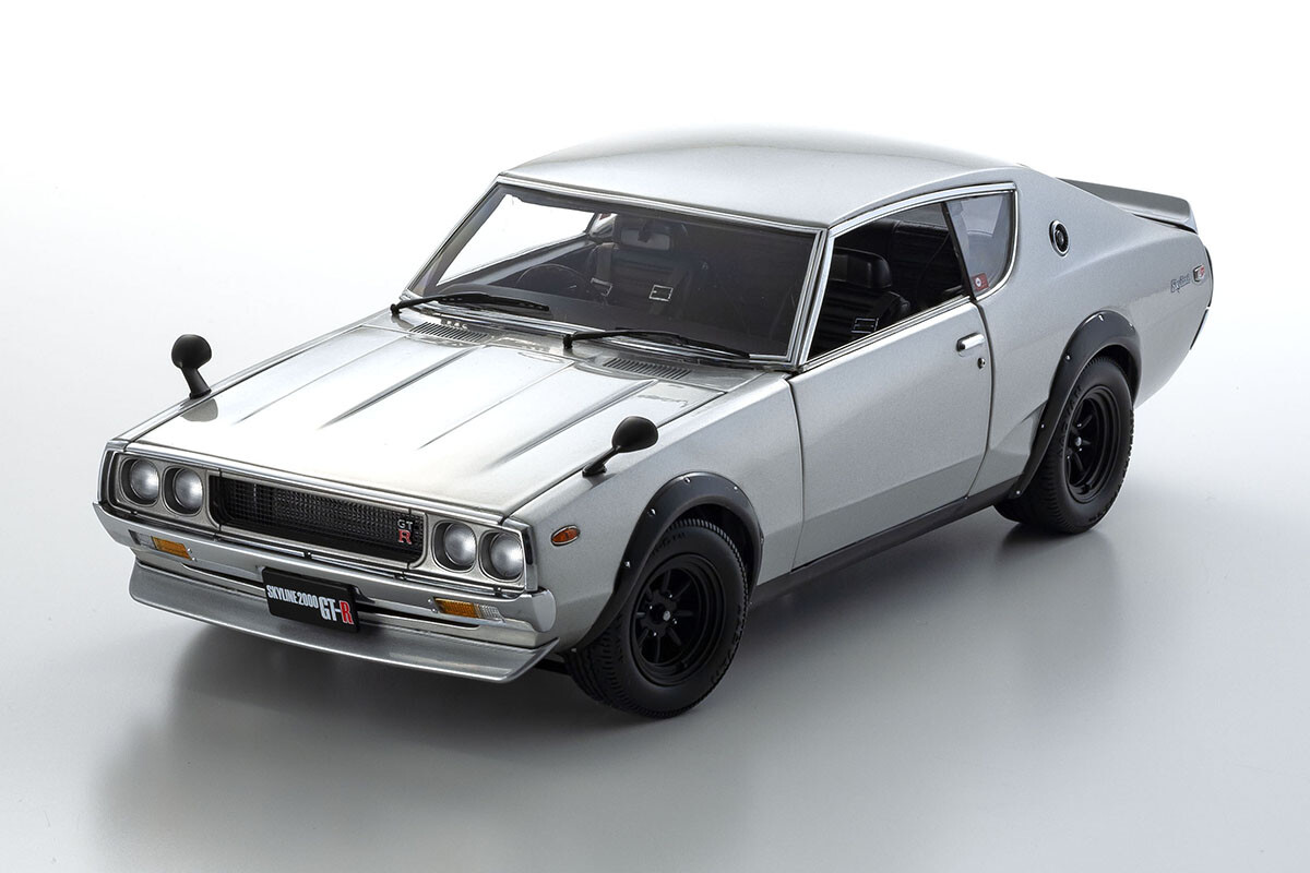 車高短＆チンスポ装着のストリート仕様がモデル化！　京商から1/18スケール「日産スカイライン2000GT-R」が発売