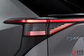 トヨタが新型SUV「bZ4X」鮮烈レッドのド派手仕様を初公開！ 斬新顔強調!? 巨大レトロトヨタ車「タコジラ」もLAに登場
