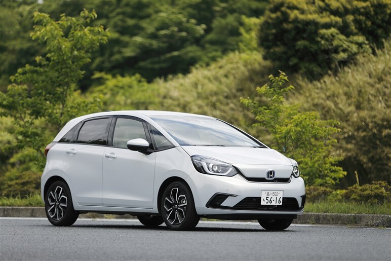 発売から1年ちょっと経過したフィットに乗りライバルとの売れ方の違いを考えてみた